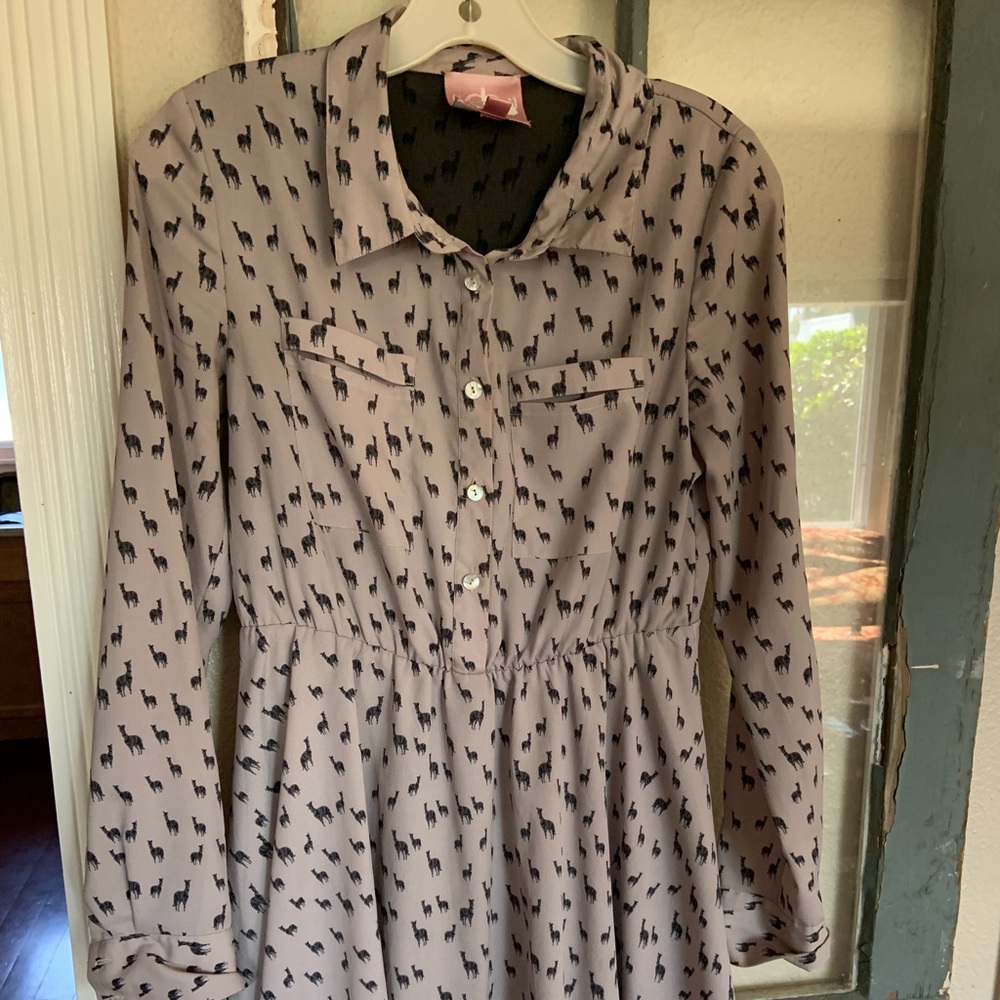 Long sleeved dress with animal design